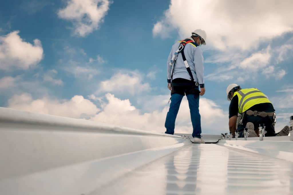 Navigating the Landscape of Commercial Roofing Services: What You Need to Know